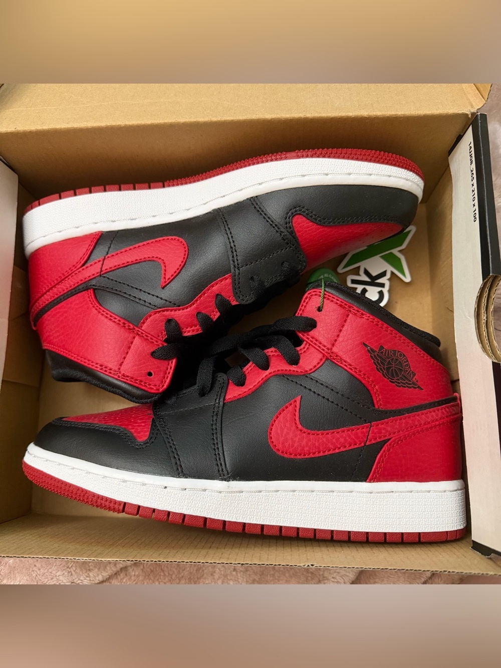 Kids Black/Red Jordan 1 mid